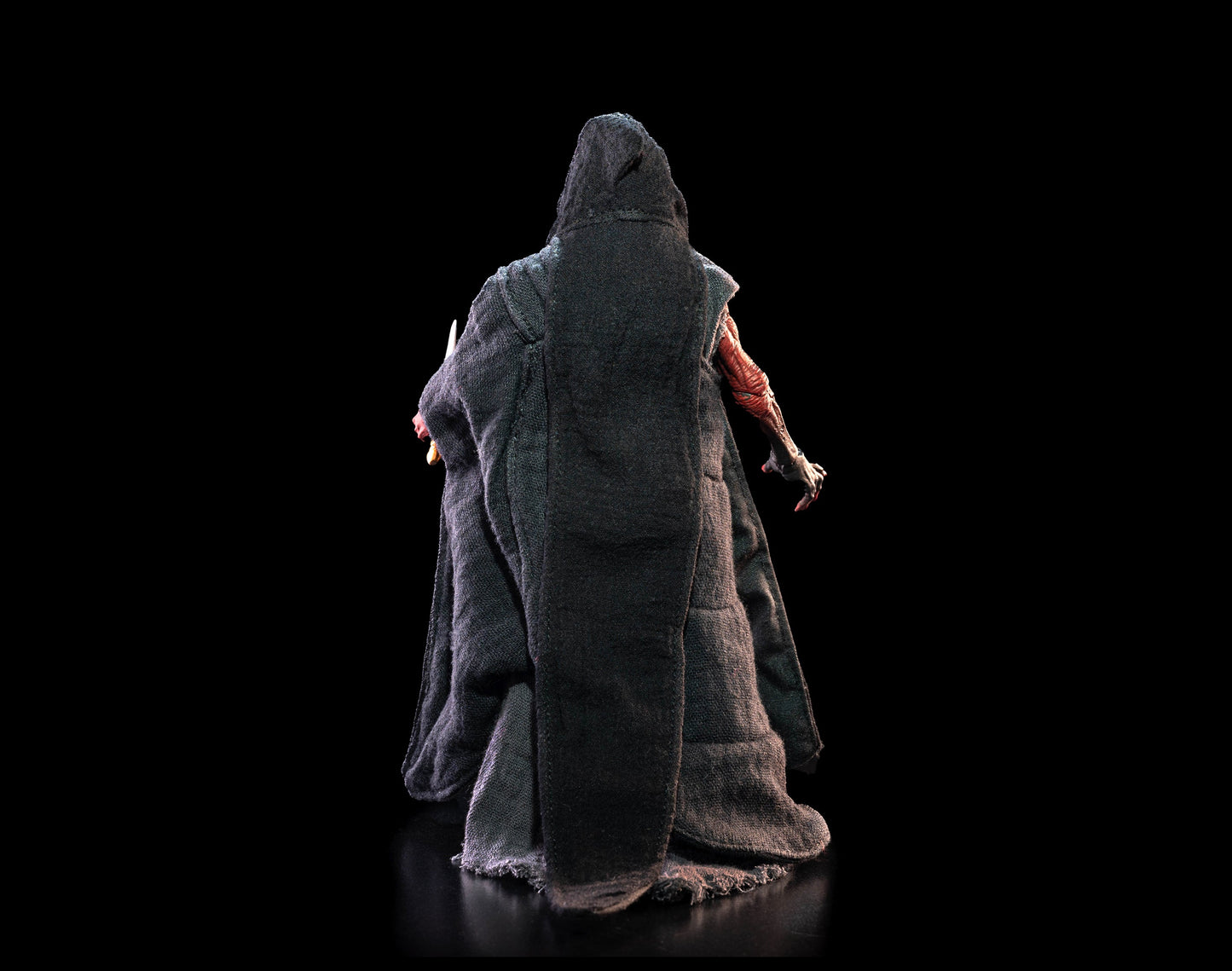 Figura Obscura: The Masque of the Red Death, Black Robes