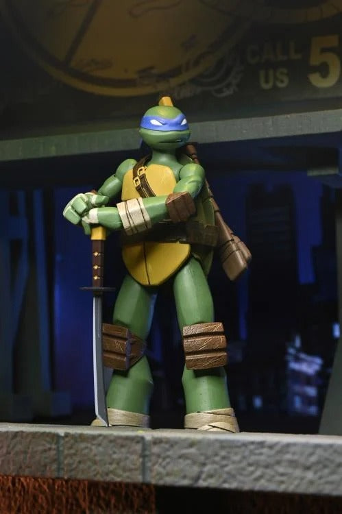 Teenage Mutant Ninja Turtles (2012) Ultimate - Leonardo