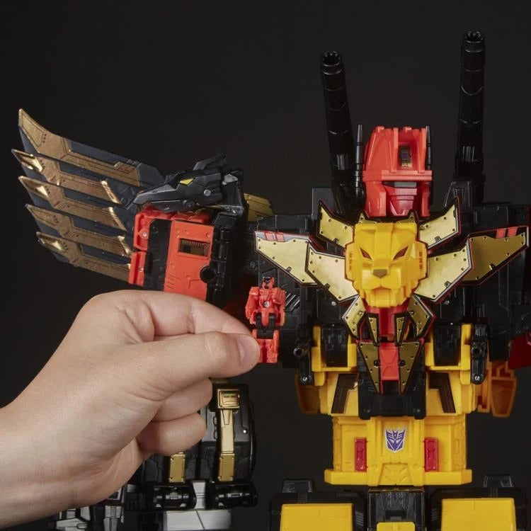Transformers Power of the Primes Titan Class Predaking Combiner